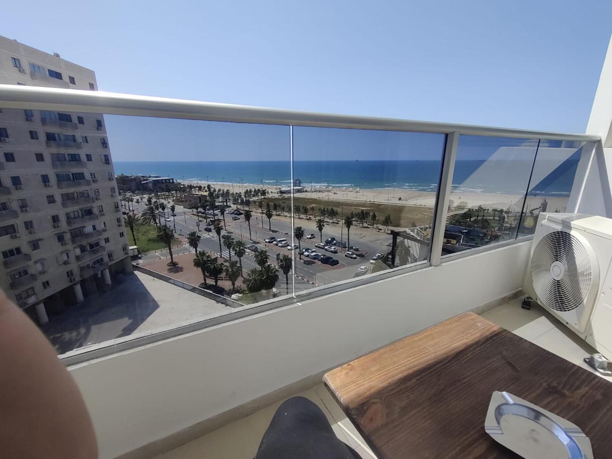 סוויטת פאר מול הים Apartment Ashdod Ngoại thất bức ảnh